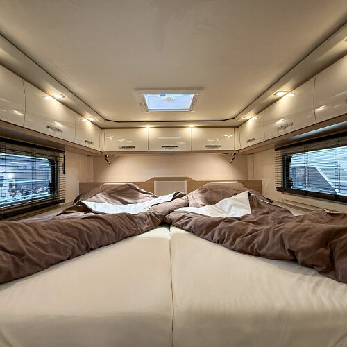 Phoenix Maxi Liner 9000 AY bedden