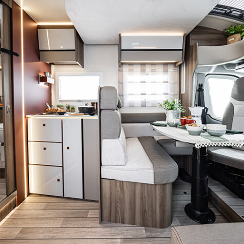 Roller Team Kronos 266 TL interieur