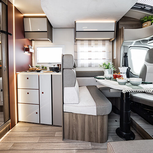 Roller Team Kronos 266 TL interieur