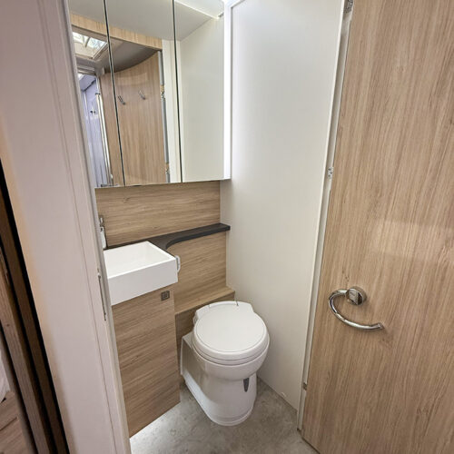 Toilet Platin Final Edition