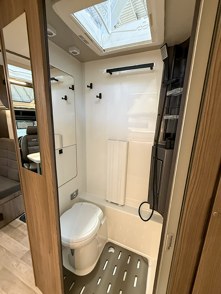 Badkamer Novum Traq 750 LGB