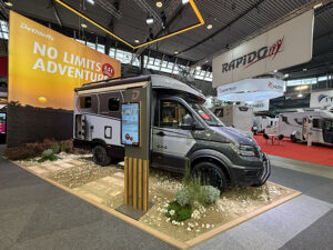 De Dethleffs Globebus Performance T16 4x4 op de CMT in Stuttgart