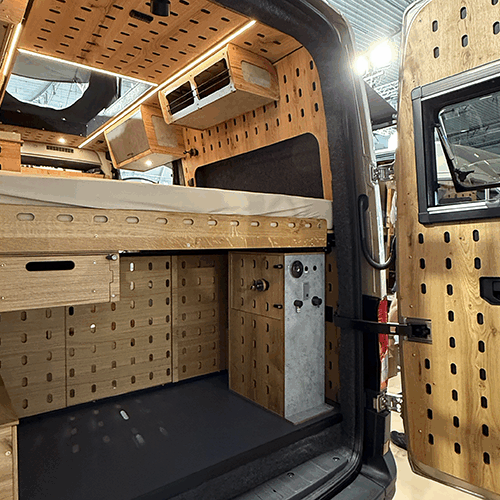 Eifelland Relax Nissan achterzijde