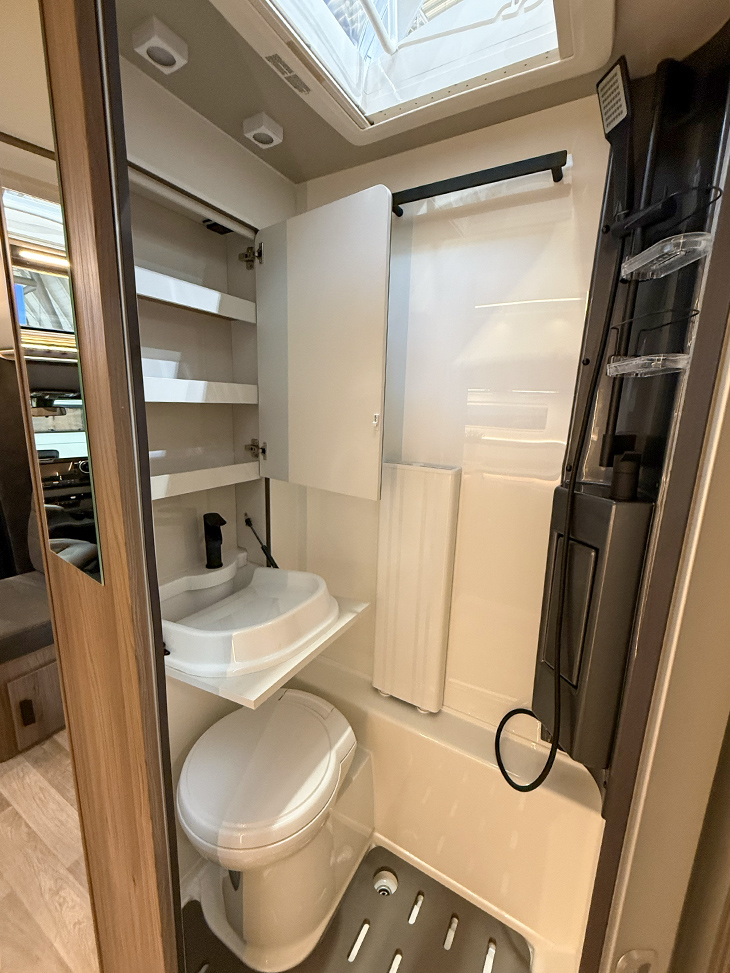 Novum Traq 750 LGB badkamer