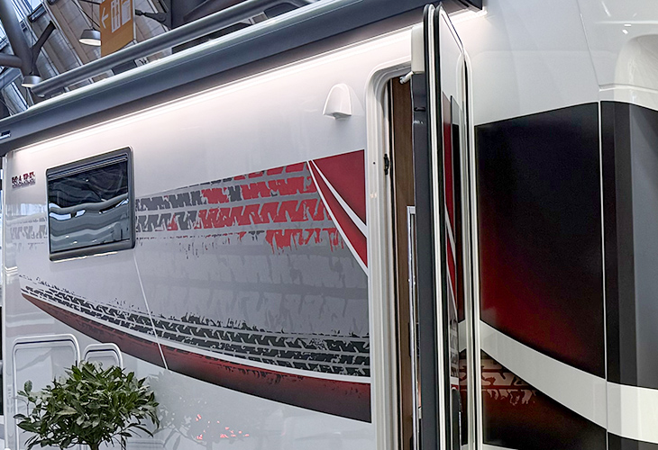 Novum Traq 750 LGB bestickering offroad