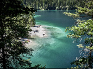 5x prachtige turquoiseblauwe meren om bij te kamperen - Lago di Tovel