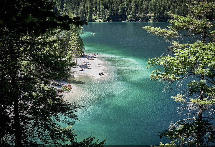 5x prachtige turquoiseblauwe meren om bij te kamperen - Lago di Tovel