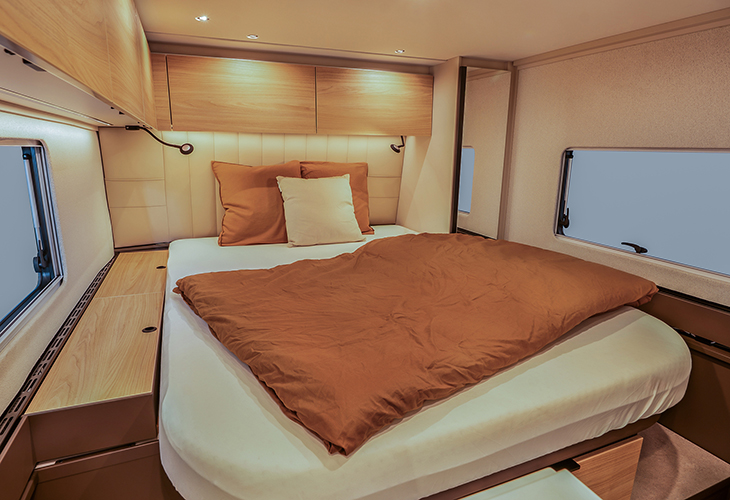 Bürstner Signature queensbed