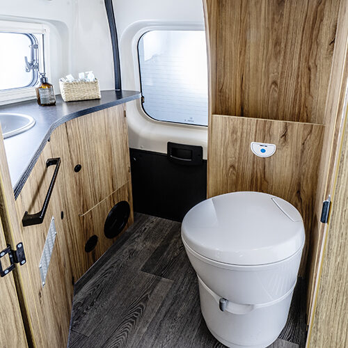 Karmann-Mobil Dexter 595 toilet