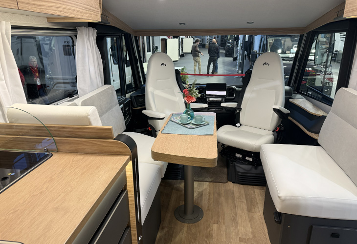 Mooveo Élysée Spring Edition interieur