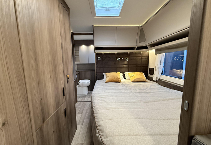 Imperial 880 BTDL Frans bed