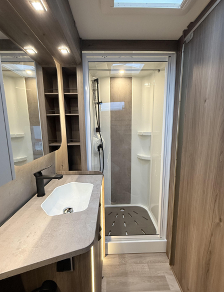 Imperial 880 BTDL douche