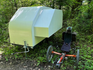 Alpencamper ECO Slide Out: fietscaravan