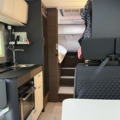 Adria Coral Supreme MB 650 SL interieur