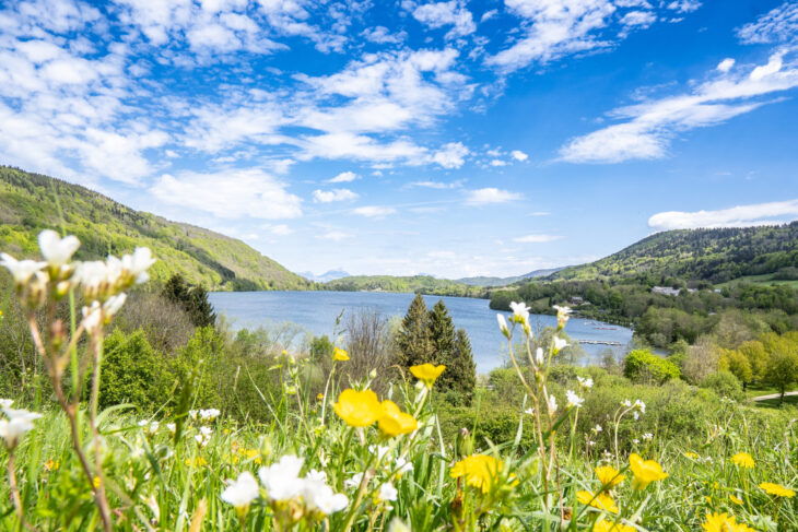 Verkoeling in de bergen: de mooiste zwemmeren in de Franse Alpen