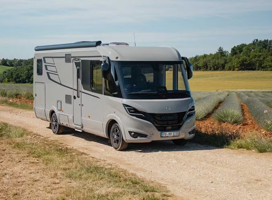 hymer b-klasse masterline 2027 tarmac grey off-grid mercedes sprinter integraalcamper