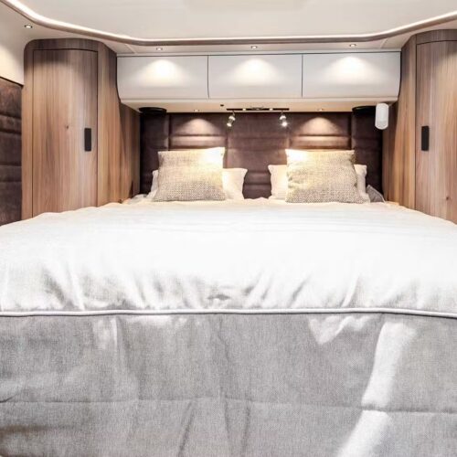 kabe-imperial-ri830-traq-4x4-slaapkamer-queensbed