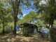 Tenttrailer op staanplaats camping Le Gallo Romain in Frankrijk