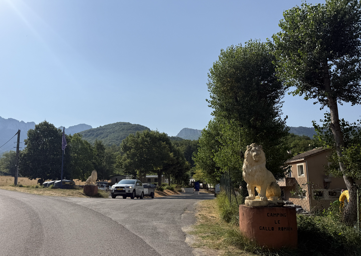 Entree van camping Le Gallo Romain in Barbières, Frankrijk