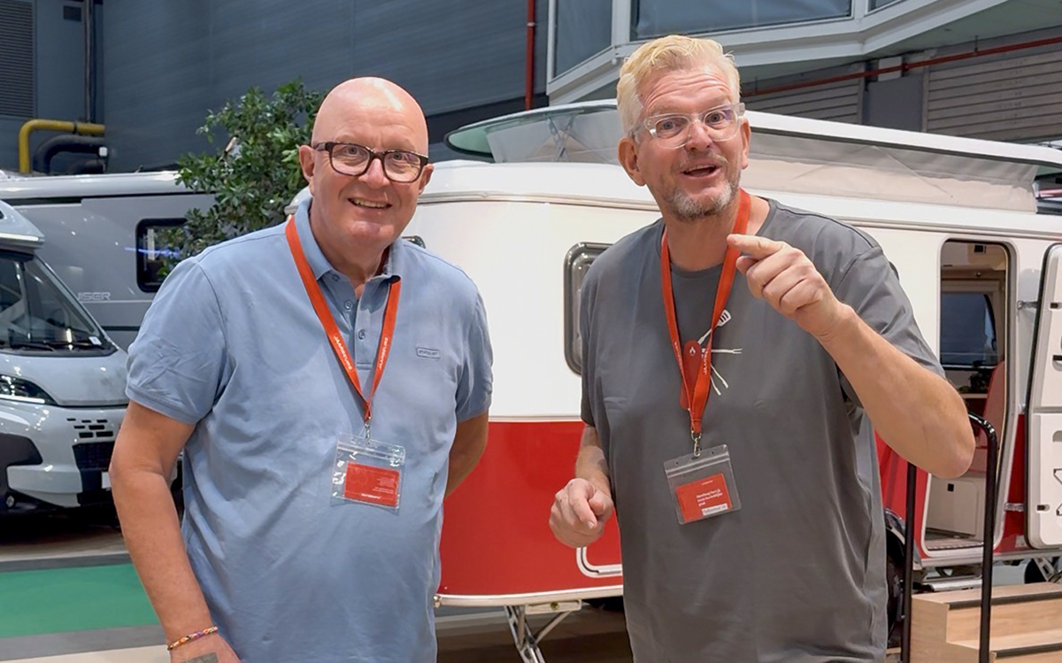 Jos en DW op de Kampeer en Caravan Jaarbeurs in Utrecht