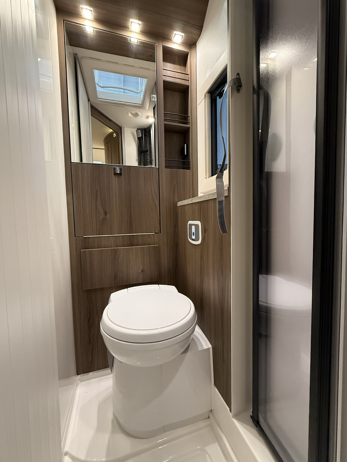 Kabe Novum c720 LXL toilet