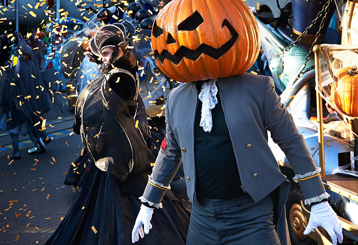 europa-park-halloween-parade