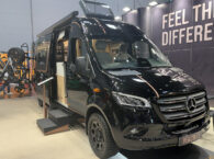 Exterieur van de buscamper Robeta Hercules op de Caravan Salon 2027