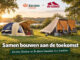 Een klassieke De Waard piramidetent en een opblaasbare Karsten tent naast elkaar in het veld.