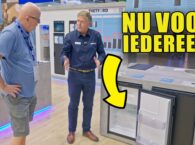 Videostill van de Thetford T1080 en T1088 12V compressorkoelkasten op de beursstand, getoond tijdens het interview met Norbert van Noesel