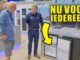 Videostill van de Thetford T1080 en T1088 12V compressorkoelkasten op de beursstand, getoond tijdens het interview met Norbert van Noesel