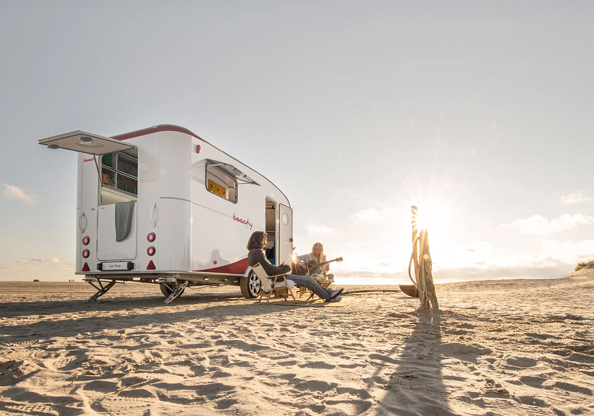 Hobby Beachy 420+ op het strand