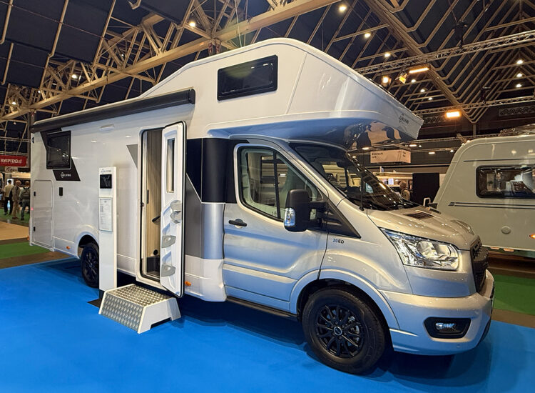 Alkoofcamper Sun Living A75 SL 20 ED op de Kampeer en Caravan Jaarbeurs 2026 in Utrecht.