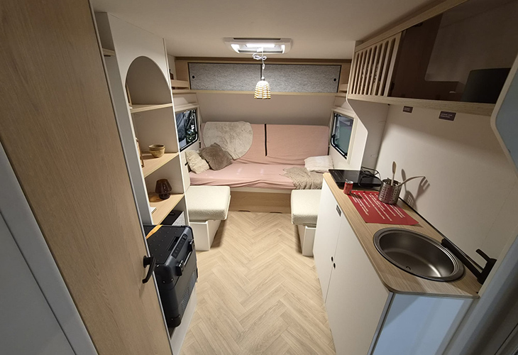 LMC e:dero 470 K binnen