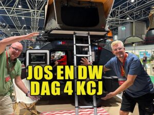 Videostill van de Ford Explorer elektrisch met Eriba Touring caravan tijdens de proefrit op de Kampeer en Caravan Jaarbeurs in Utrecht
